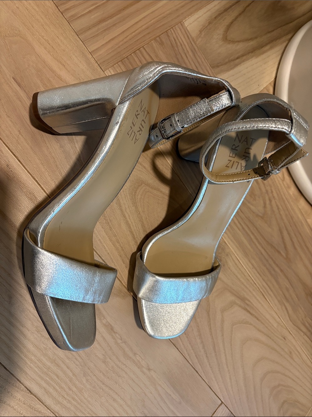 Naturalizer Nina Silver Block Heel Sandals with Ankle Strap new size 8.5